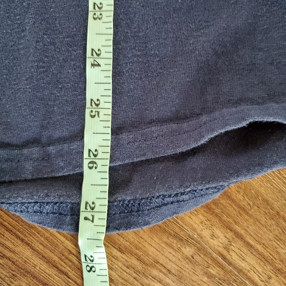 Gildan Size Large Cotton Tee - Picture 5 of 6